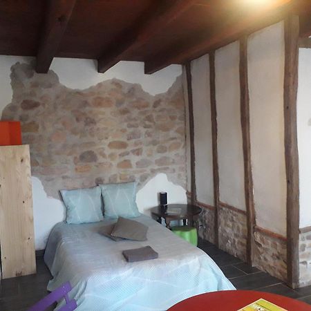 Chambre Double Vallon-en-Sully Экстерьер фото